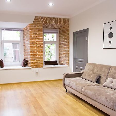 Apartment In The Center Of Odessa Buitenkant foto